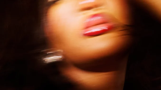 Tems - Love Is A Kingdom (EP)