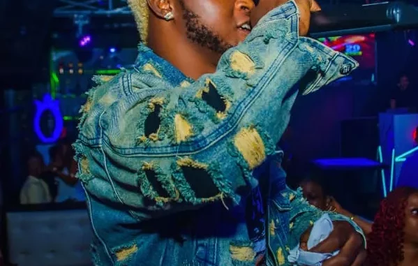 Yung Effissy - Olohunsogo