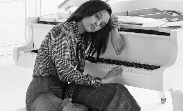 Ruth B. - Mixed Signals Ruth B. - Mixed Signals