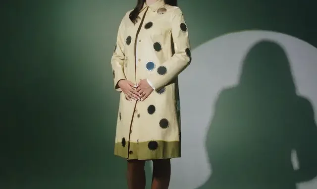 Sienna Spiro - Die On This Hill