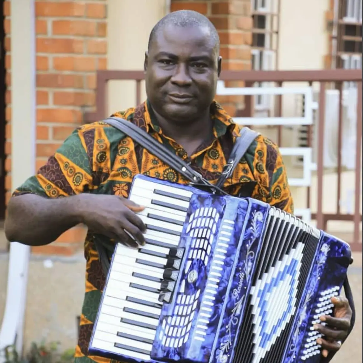 Edward Akwasi Boateng - Adee a Mepe Dawanim